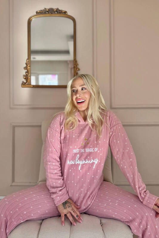 Pembe Magic Desenli Kapşonlu Peluş Polar Pijama Takımı - Pijamaevi (3)
