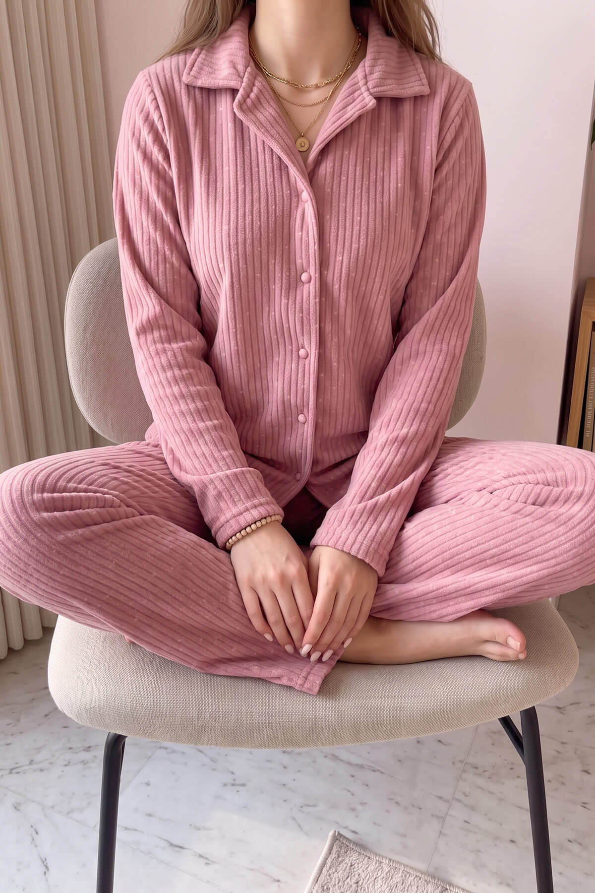 Pembe Punt Desenli Önden Düğmeli Peluş Polar Pijama Takımı - Pijamaevi (3)