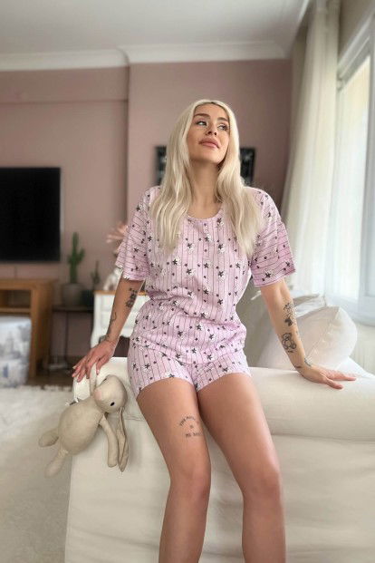 Pembe Yıldız Tavşan Baskılı Şortlu Kadın Pijama Takımı - 3
