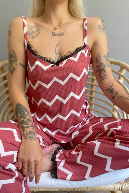 Pembe Zigzag Dantelli İp Askılı Örme Kadın Pijama Takımı - 3