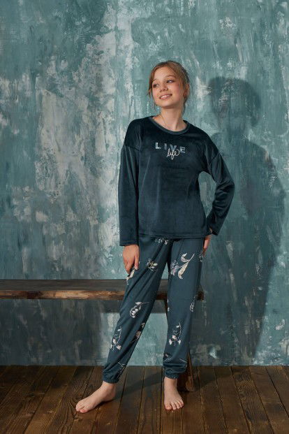 Petrol Life Desenli Exclusive Kadife Kız Çocuk Pijama Takımı  - 4
