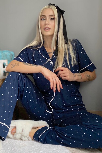 Puantiyeli Örme Önden Düğmeli Kısa Kol Kadın Pijama Takımı - 1