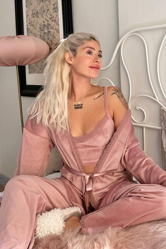 Pudra Crop Exclusive Kadife Sabahlıklı Kadın Pijama Takımı  - Pijamaevi (1)