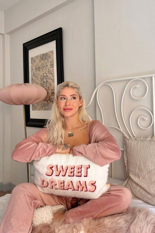 Pudra Crop Exclusive Kadife Sabahlıklı Kadın Pijama Takımı  - Pijamaevi (2)