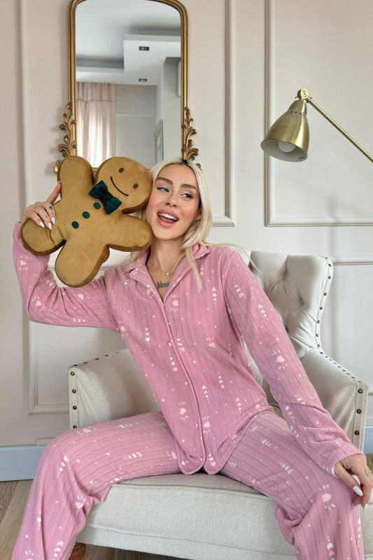 Pudra Kalp Desenli Önden Düğmeli Peluş Polar Pijama Takımı - Pijamaevi (3)