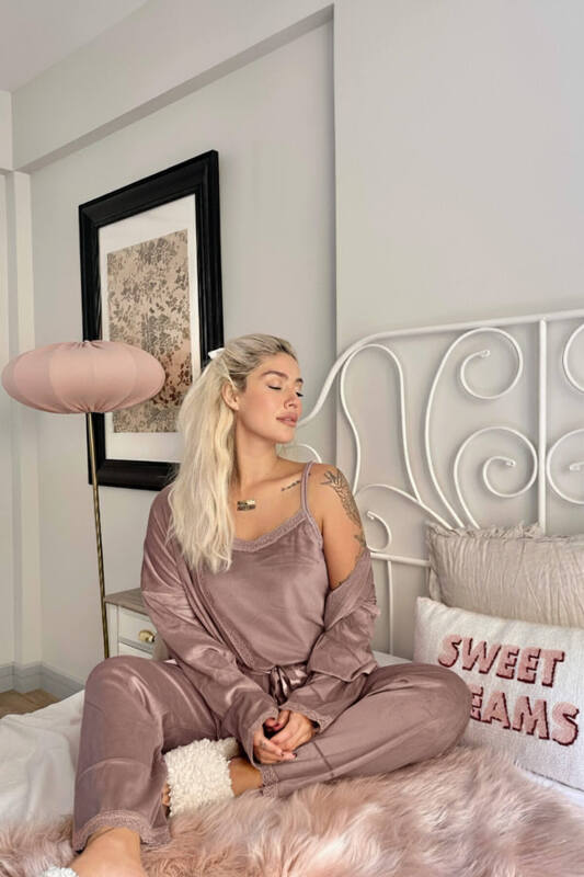 Pudra Pearl Exclusive Kadife Sabahlıklı Kadın Pijama Takımı  - Pijamaevi (2)