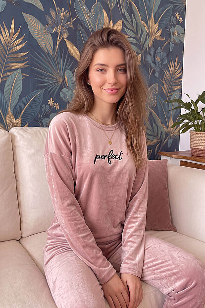 Pudra Perfect Desenli Exclusive Kadife Kadın Pijama Takımı  - 5