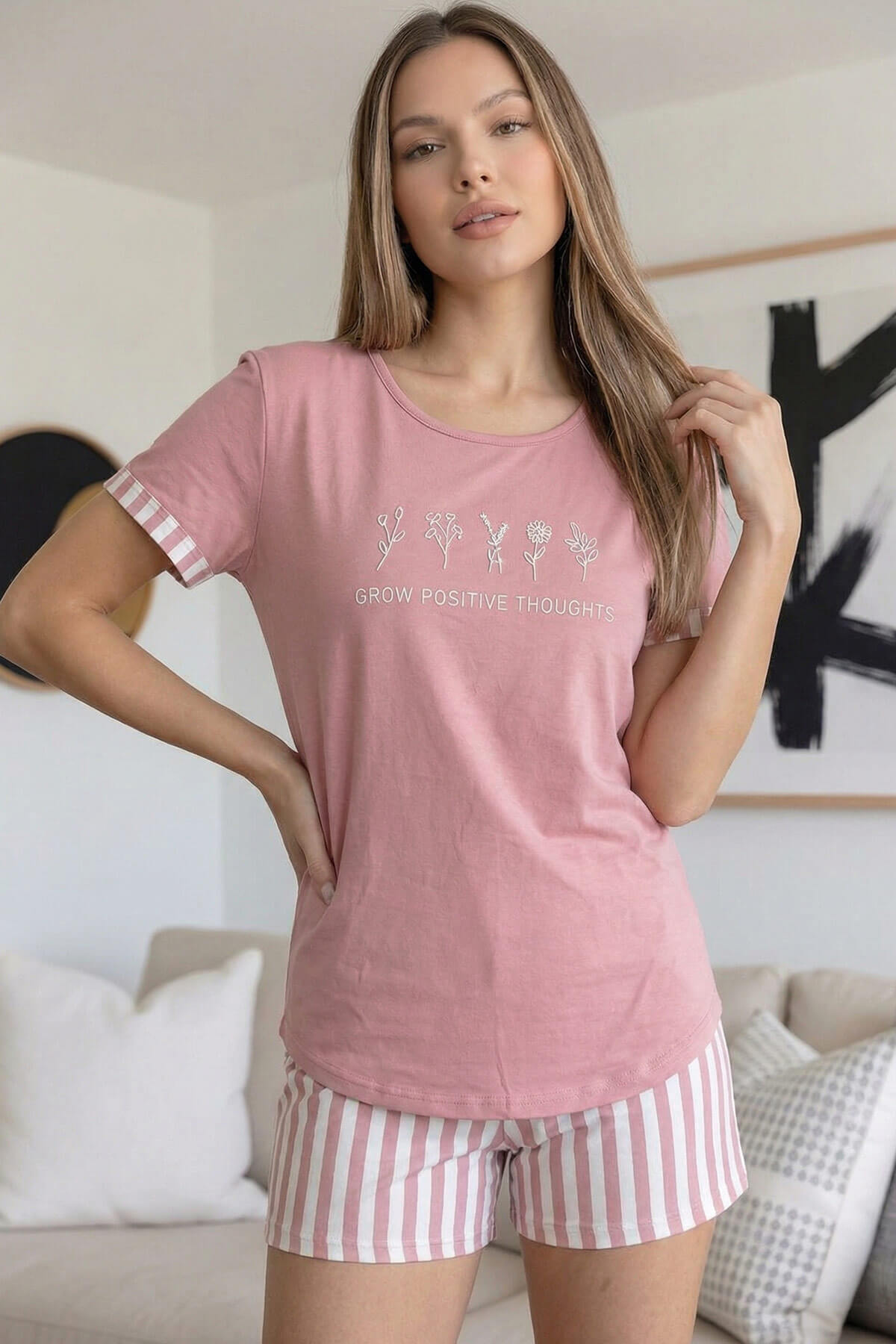 Pudra Positive Desenli Bambu Kısa Kol Şortlu Kadın Pijama Takımı - Pijamaevi (1)