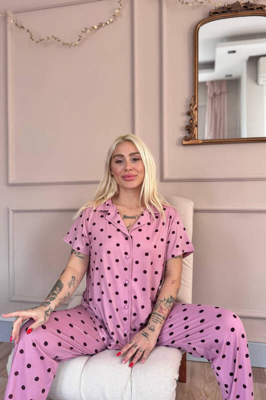 Pudra Royal Dots Desenli Bambu Önden Düğmeli Kısa Kol Pijama Takımı - Pijamaevi (1)