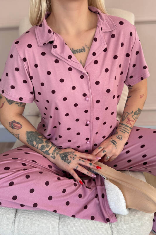 Pudra Royal Dots Desenli Bambu Önden Düğmeli Kısa Kol Pijama Takımı - Pijamaevi (3)