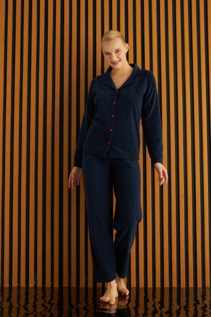 Red Dotted Desenli Önden Düğmeli Peluş Polar Pijama Takımı - 3