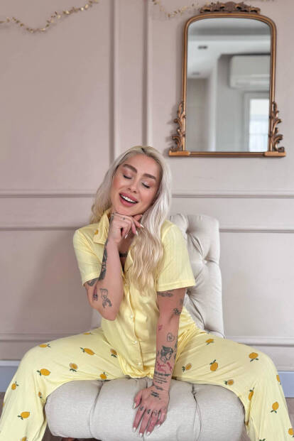 Sarı Citrus Charm Desenli Önden Düğmeli Marlenka Pijama Takımı - 3