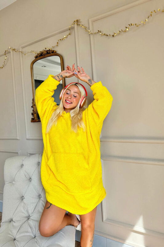 Sarı Kapşonlu Tam Peluş Oversize Sweat Panço Pijama - Pijamaevi (2)