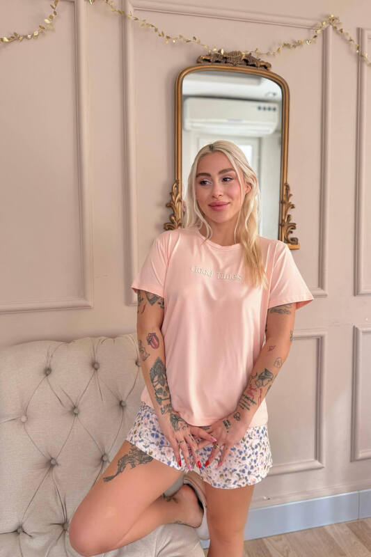 Şeftali Good Times Desenli Kısa Kollu Şortlu Örme Kadın Pijama Takımı - Pijamaevi (1)