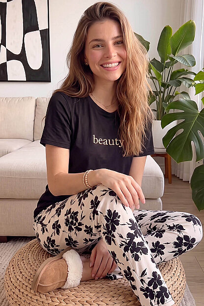 Siyah Beauty Desenli Kısa Kollu Örme Kadın Pijama Takımı 