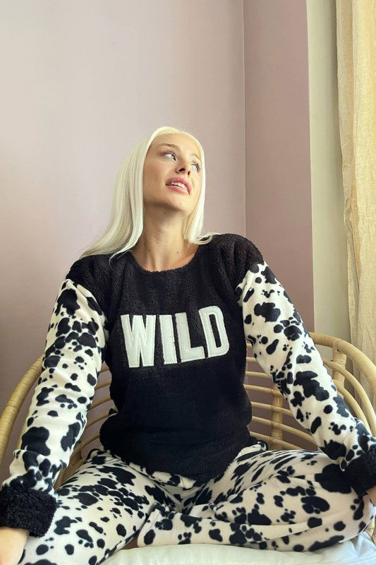 Siyah Benek Wild Desenli Kadın Peluş Pijama Takımı - Pijamaevi (2)