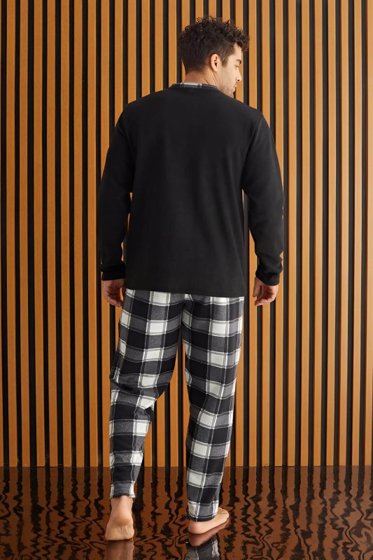 Siyah Beyaz Ekose Desenli Polar Erkek Pijama Takımı - Pijamaevi (2)