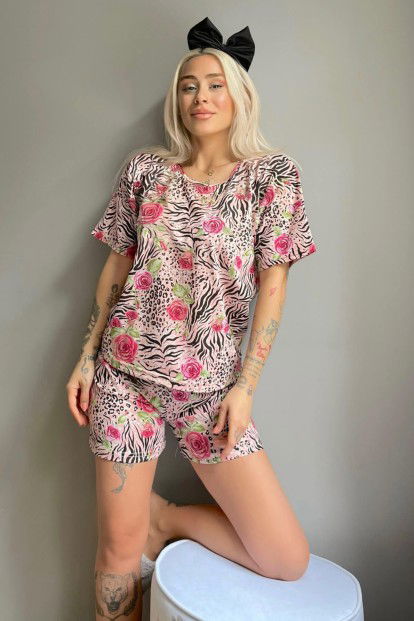 Siyah Beyaz Gül Baskılı Şortlu Kadın Pijama Takımı - 3