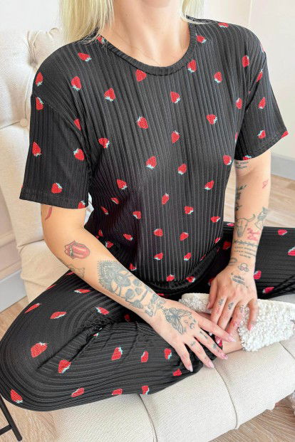 Siyah Çilek Desenli Kısa Kol Örme Zincir Kadın Pijama Takımı - 5