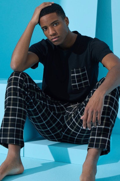 Siyah Double Çizgi Ekose Desenli Kısa Kollu Erkek Pijama Takımı - 1