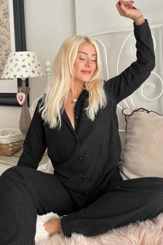 Siyah Düz Önden Düğmeli Peluş Polar Pijama Takımı - Pijamaevi