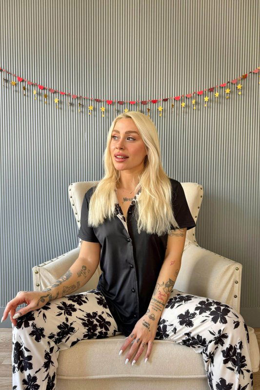 Siyah Florado Exclusive Önden Düğmeli Kısa Kollu Kadın Pijama Takımı - Pijamaevi (1)