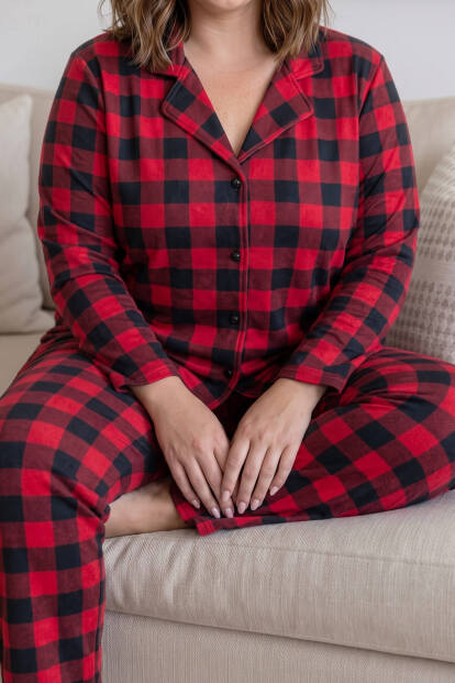 Siyah Kırmızı Cuore Önden Düğmeli Battal Büyük Beden Süet Kadın Pijama Takımı  - 4