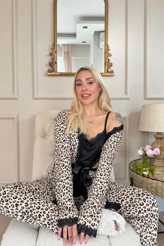 Siyah Leopar Desenli Bambu Sabahlıklı Kadın Pijama Takımı - Pijamaevi (1)