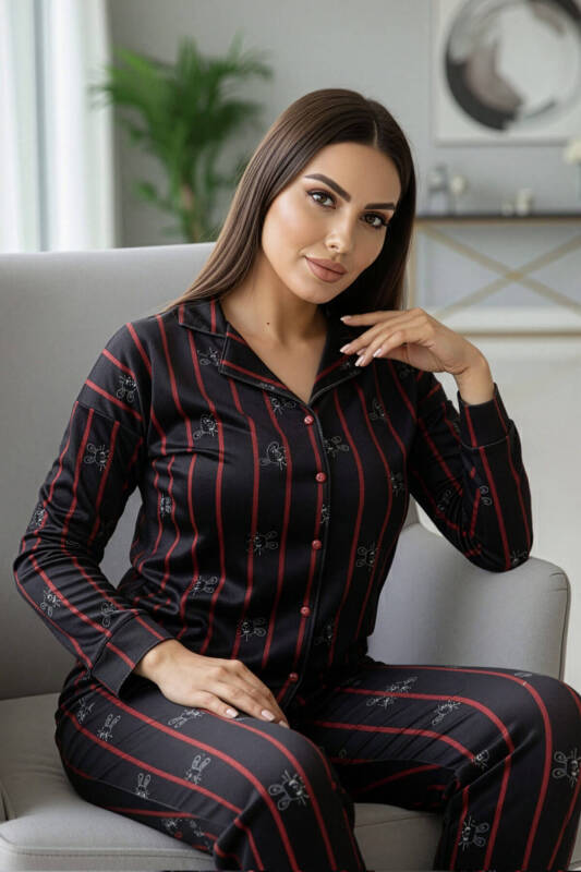 Siyah Lineo Desenli Exclusive Önden Düğmeli Kadife Kadın Pijama Takımı - Pijamaevi (3)
