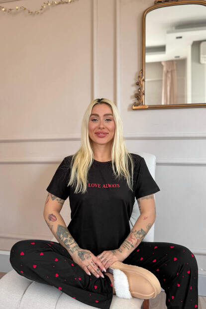 Siyah Love Desenli Bambu Kısa Kol Kadın Pijama Takımı - 3