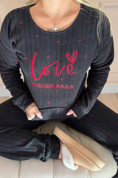 Siyah Love Desenli Kanguru Cepli Peluş Polar Pijama Takımı - 5