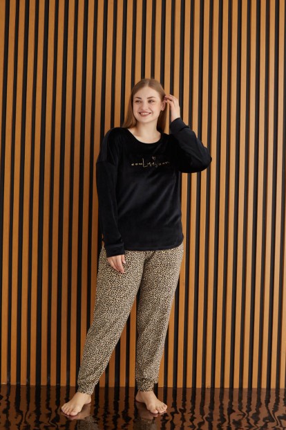 Siyah Loves All Desenli Exclusive Kadife Battal Kadın Pijama Takımı  - 5