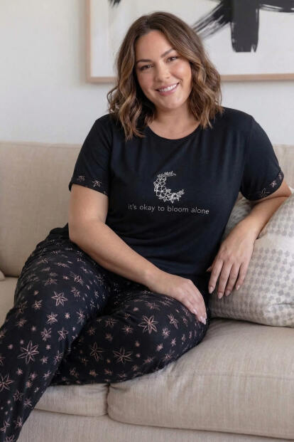 Siyah Moon Desenli Büyük Beden Battal Bambu Kısa Kol Kadın Pijama Takımı - 2