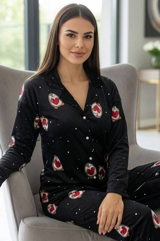 Siyah Nordic Desenli Exclusive Önden Düğmeli Kadife Kadın Pijama Takımı - Pijamaevi