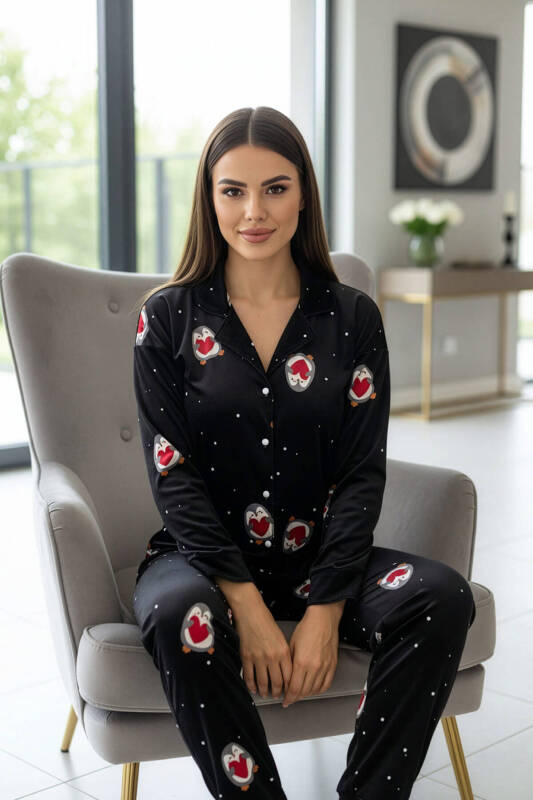 Siyah Nordic Desenli Exclusive Önden Düğmeli Kadife Kadın Pijama Takımı - Pijamaevi (3)