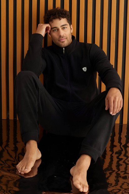 Siyah Önden Fermuarlı Uzun Kollu Polar Erkek Pijama Takımı - 4