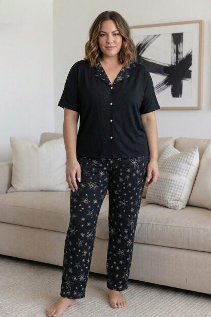 Siyah Papatya Desenli Büyük Beden Kısa Kollu Önden Düğmeli Bambu Kadın Pijama Takımı - 5