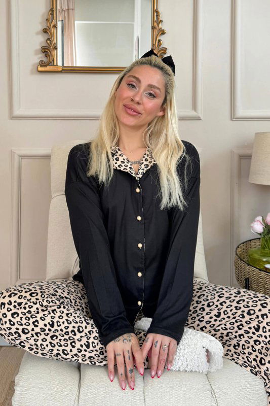 Siyah Pars Desenli Bambu Önden Düğmeli Uzun Kol Kadın Pijama Takımı - Pijamaevi (1)