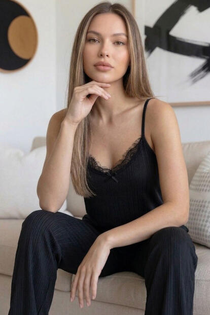 Siyah Pegasus Dantelli Ip Askılı Örme Kadın Pijama Takımı - 2