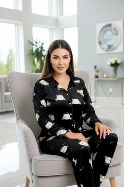 Siyah Pengiu Desenli Exclusive Önden Düğmeli Kadife Kadın Pijama Takımı - 5