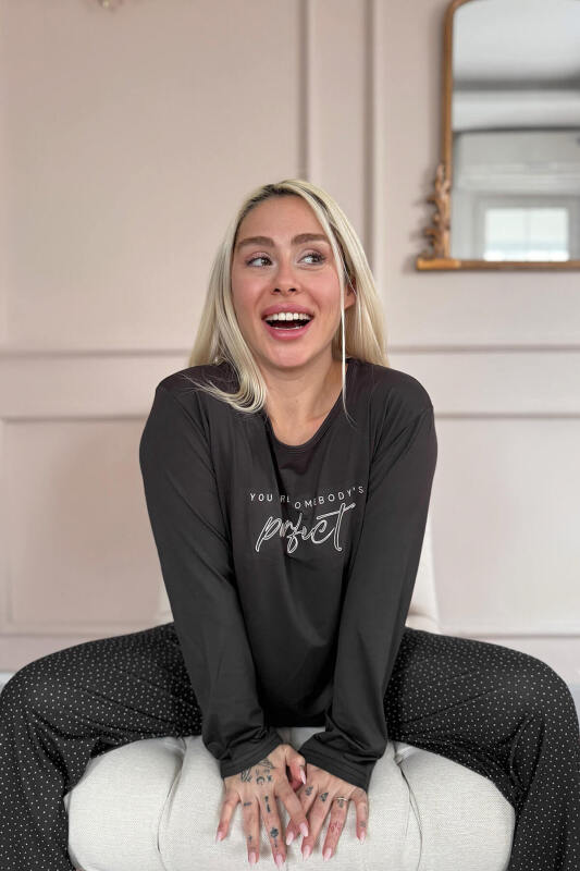 Siyah Perfect Desenli Bambu Uzun Kol Kadın Pijama Takımı - Pijamaevi (1)