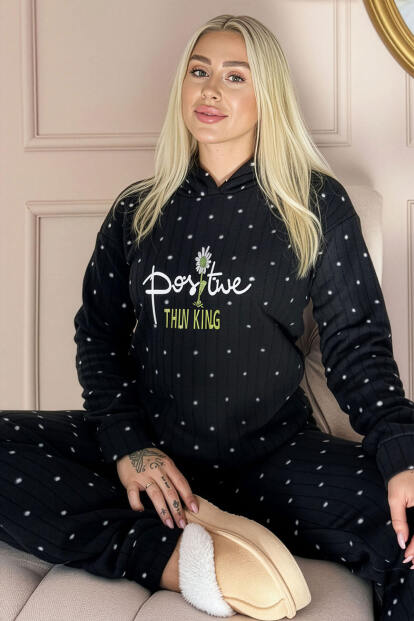 Siyah Positive Desenli Kapşonlu Peluş Polar Pijama Takımı 