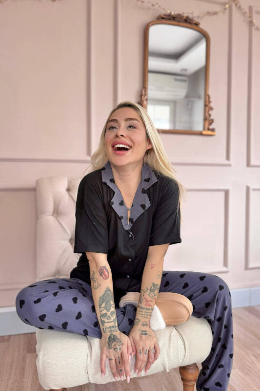 Siyah Soft Charm Desenli Bambu Önden Düğmeli Kısa Kol Pijama Takımı - Pijamaevi (3)