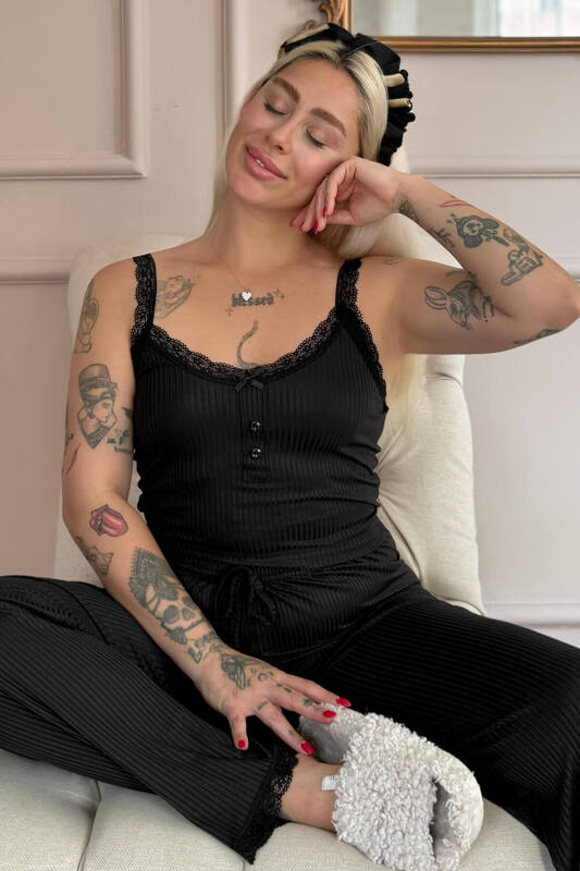 Siyah Sogno Örme Dantel Askılı Kadın Pijama Takımı - Pijamaevi