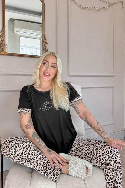 Siyah Sunshine Desenli Bambu Kısa Kol Kadın Pijama Takımı - 2