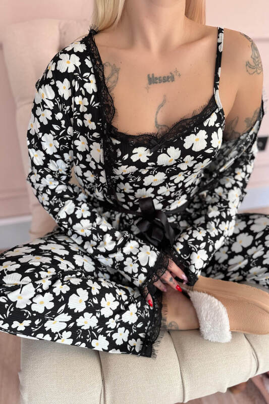 Siyah Yonca Desenli Sabahlıklı Pegasus Pijama Takımı - Pijamaevi (3)