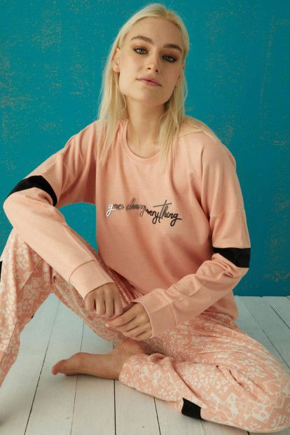Somon Grace Desenli Yumoş Örme Pijama Takımı - 1