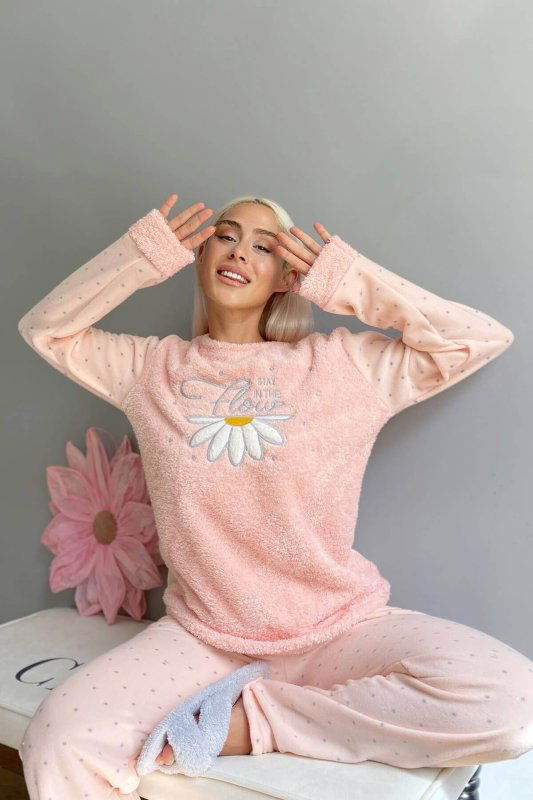 Somon Stay Flow Desenli Kadın Peluş Pijama Takımı - Pijamaevi (1)