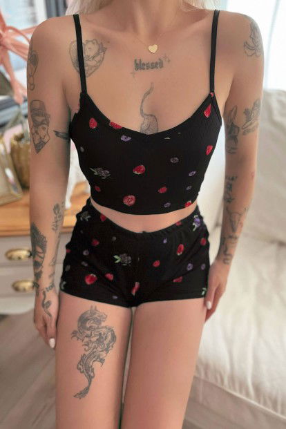 Strawberry Desenli Şortlu Crop Bustiyer Pijama Takım - 4
