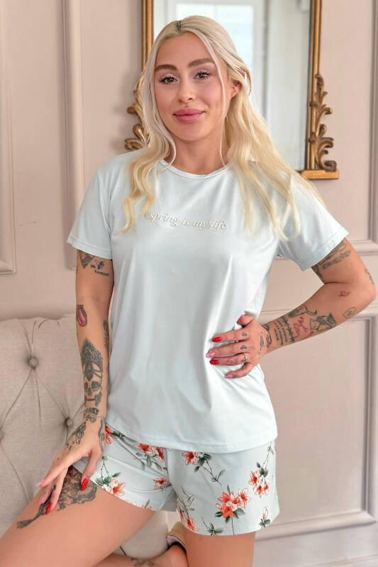 Su Yeşili Spring is My Life Desenli Kısa Kollu Şortlu Örme Kadın Pijama Takımı - Pijamaevi